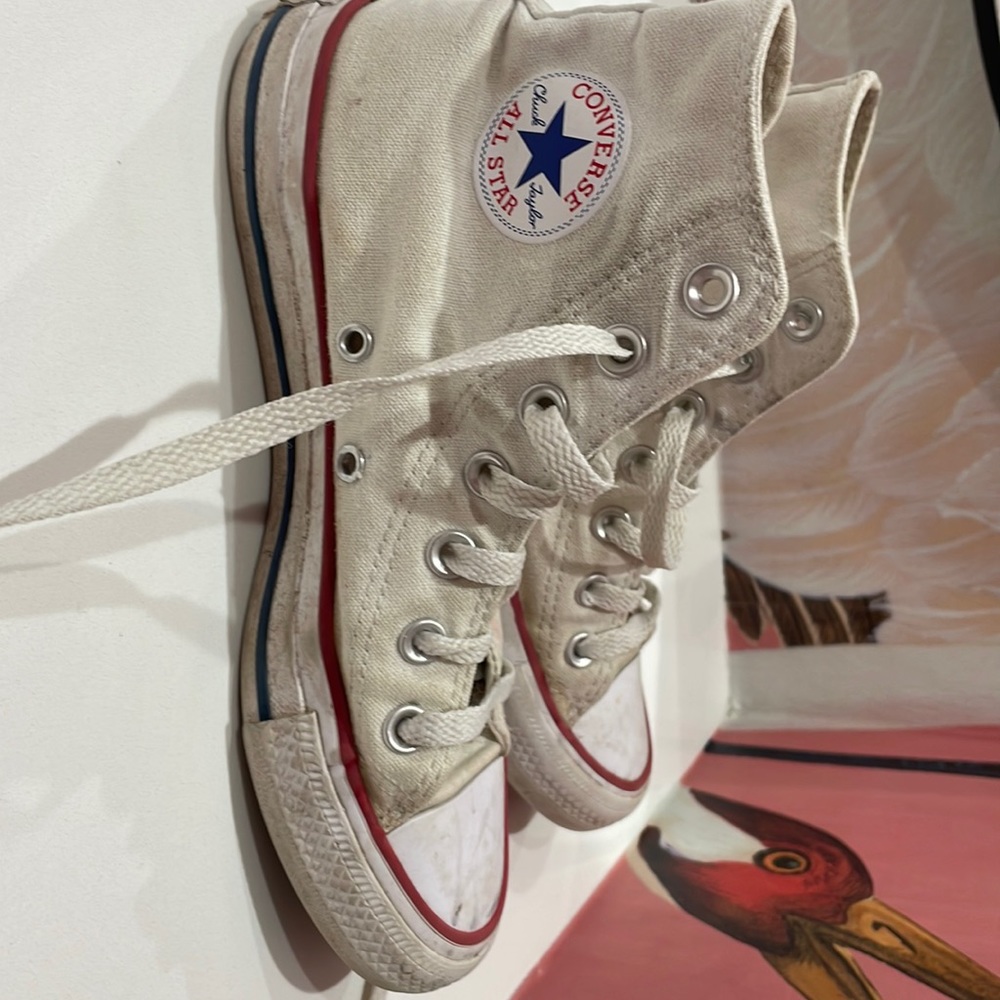 Vintage Hightop White Converse